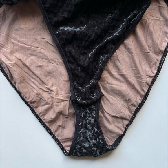 Skims Velvet Glove Bodysuit - Soot - 4x - Picture 6 of 11